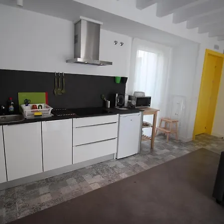 펜션 1 Dormitorio, Jardin Y Piscina - Montesomo