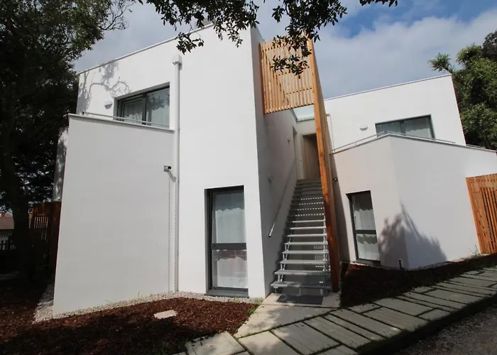 Holiday home 1 Dormitorio, Jardin Y Piscina - Montesomo